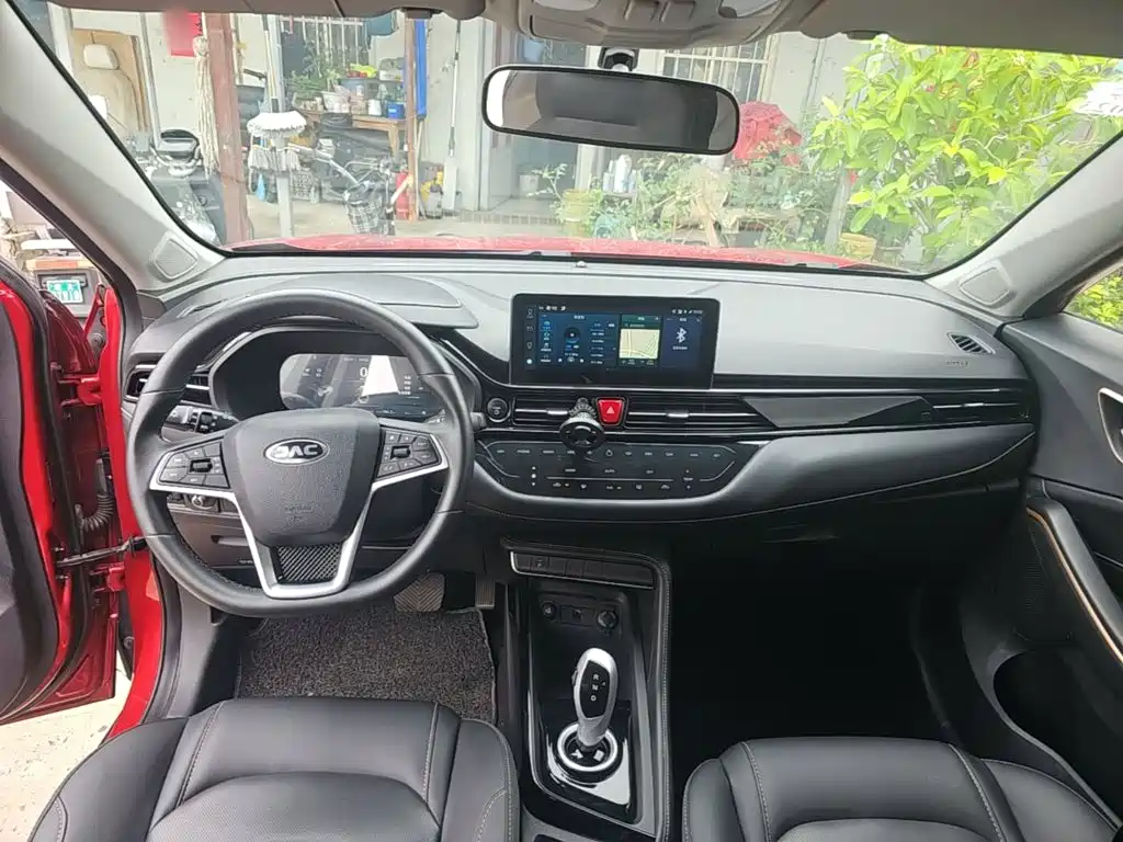 JAC iEVS4 2019