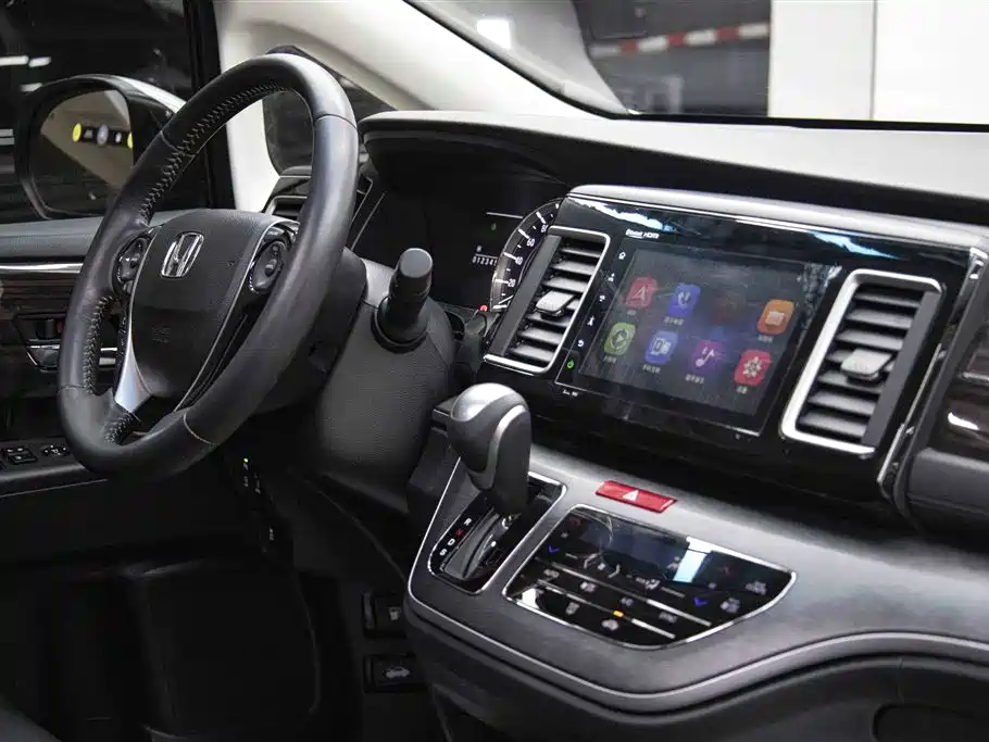 Honda Elysion 2016 — фото 19