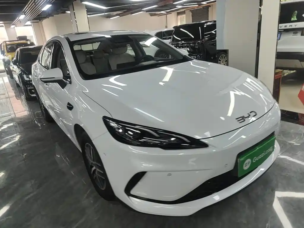 BYD Seal 05 DM-i 2025 — фото 4