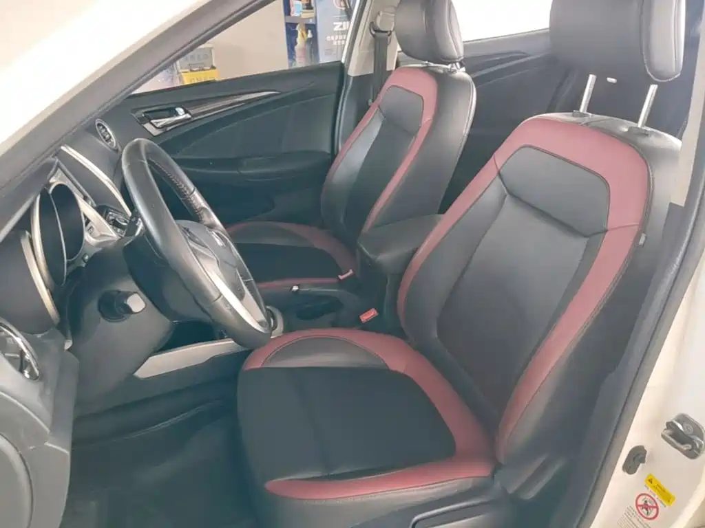 Changan Eado XT 2015 — фото 15