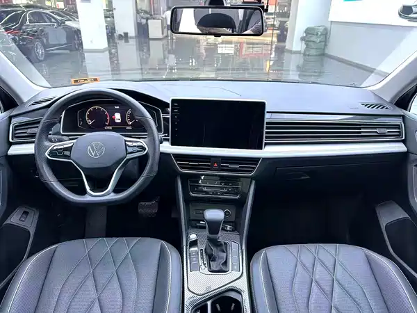 Volkswagen Tiguan L 2022