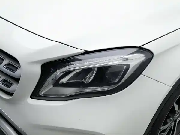 Mercedes-Benz GLA 2017
