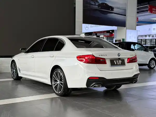 BMW 5 Series 2020