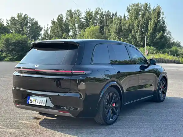 Li Auto L8 2024