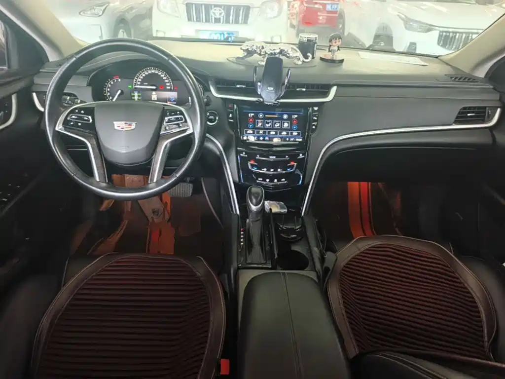 Cadillac XTS 2019 — фото 10