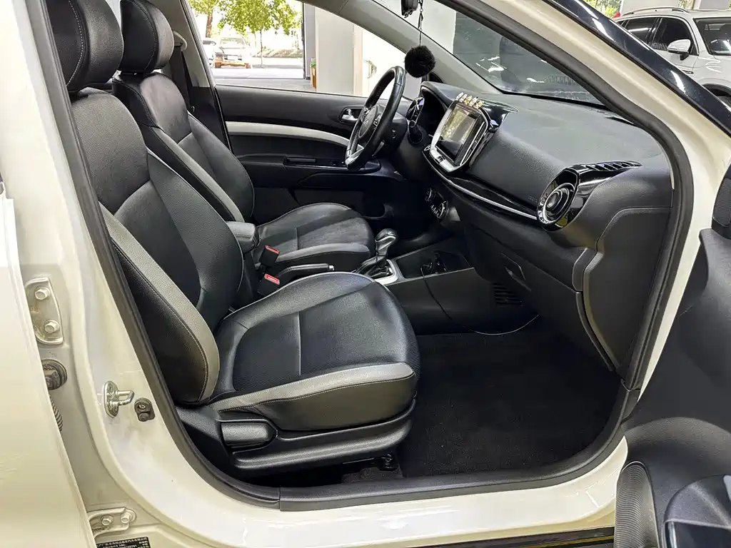 Kia KX1 2022 — фото 20