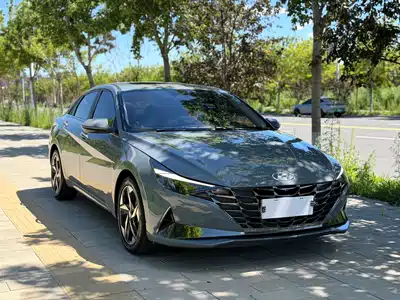 Hyundai Elantra 2022