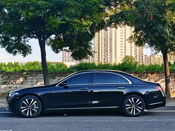 Mercedes-Benz S-Class 2021