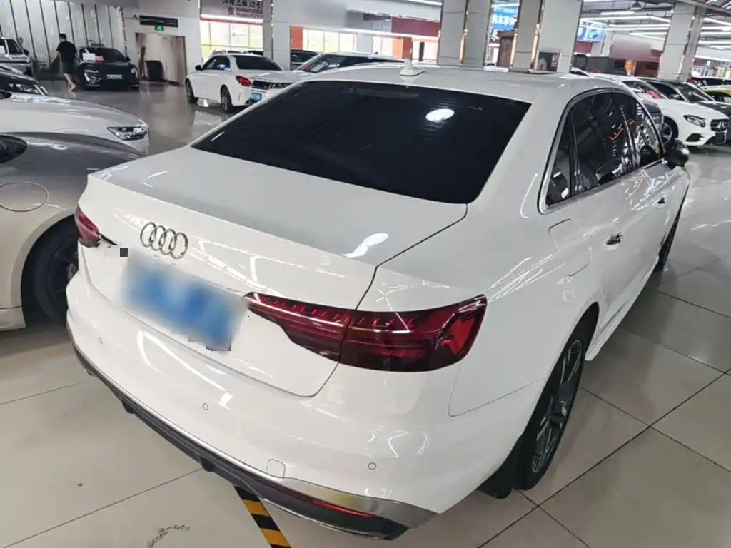 Audi A4L 2022