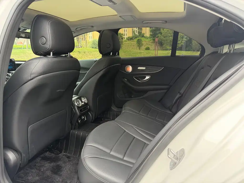 Mercedes-Benz C-Class 2021