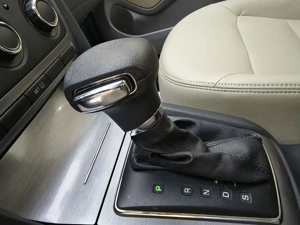 Skoda Octavia 2012 — фото 15