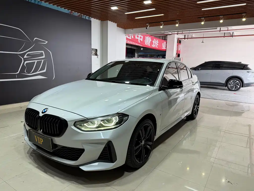 BMW 1 Series 2021