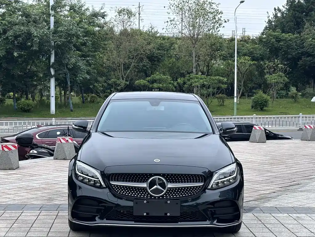 Mercedes-Benz C-Class 2020