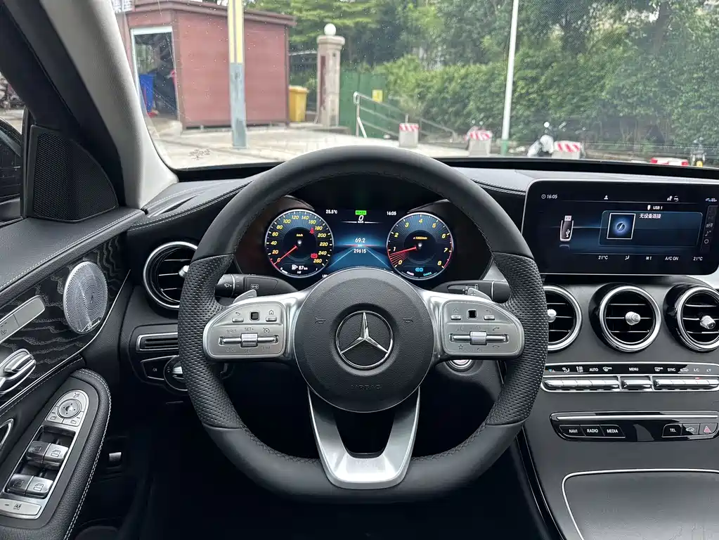 Mercedes-Benz C-Class 2020 — фото 16