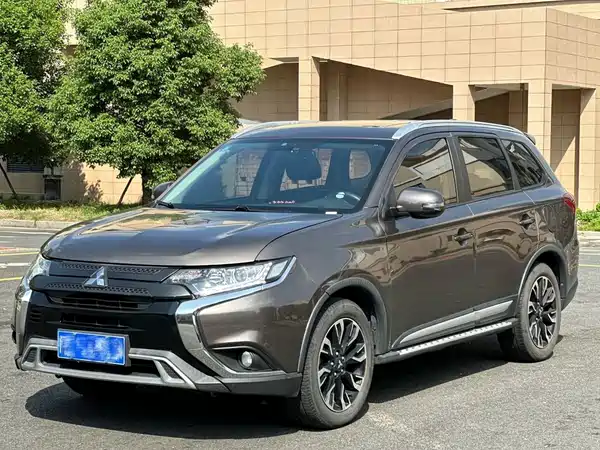 Mitsubishi Outlander 2019