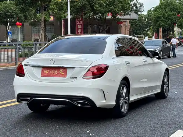 Mercedes-Benz C-Class 2021