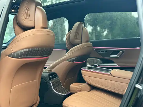 Mercedes-Benz E-Class 2024