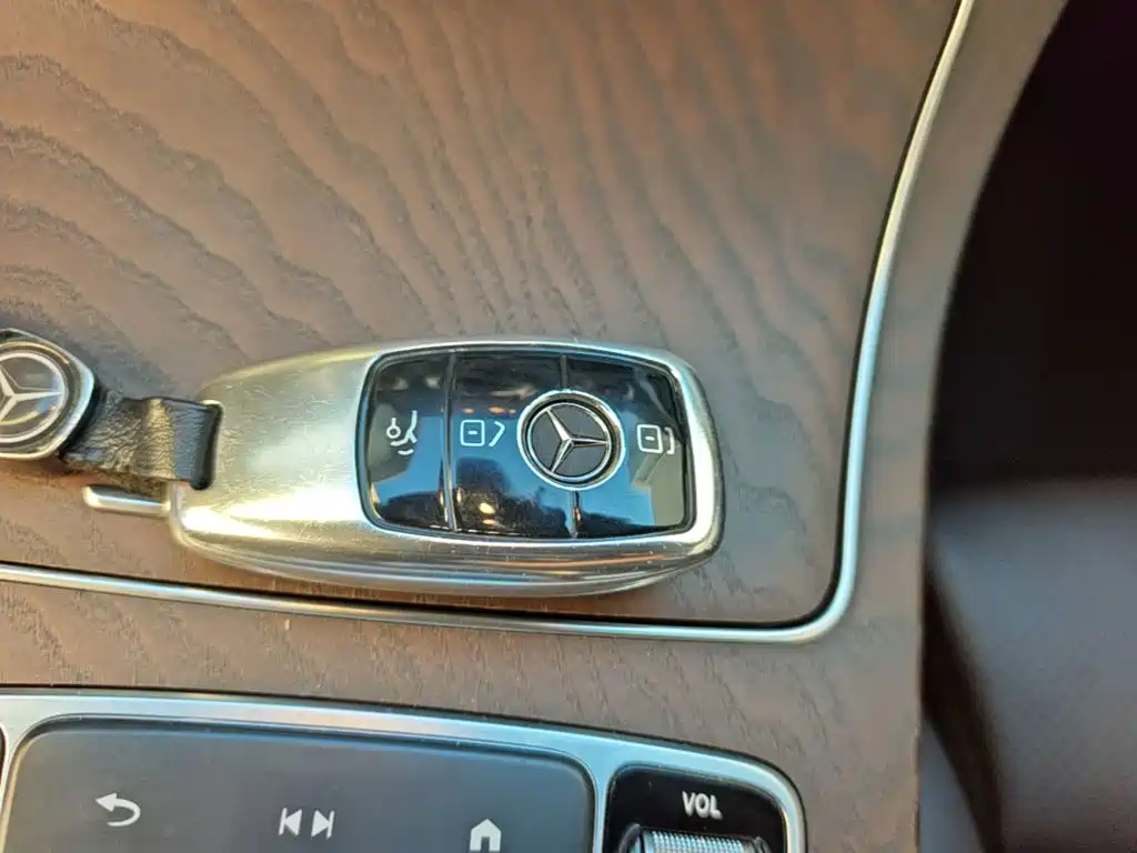 Mercedes-Benz GLC 2023 — фото 15