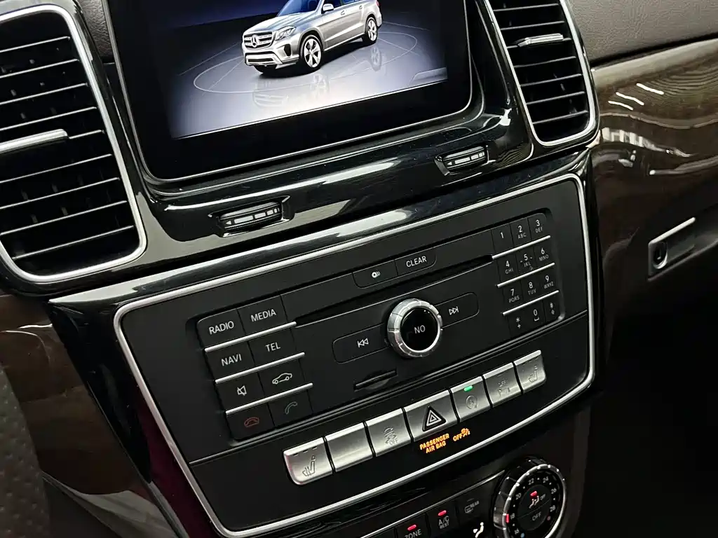 Mercedes-Benz GLS 2019 — фото 33