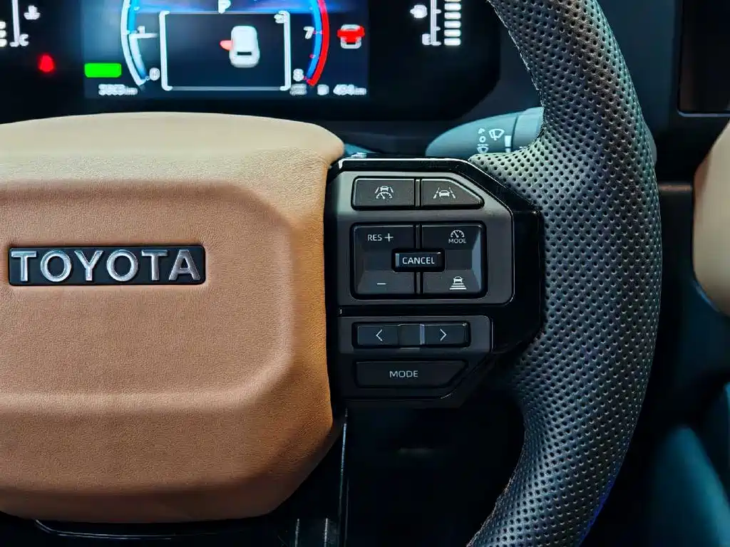 Toyota Prado 2025 — фото 23