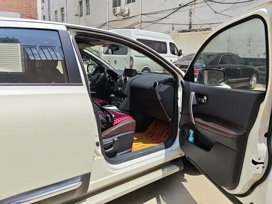 Nissan Qashqai 2015 — фото 8