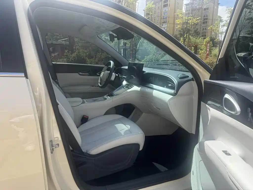 Geely Galaxy Starwish 2024
