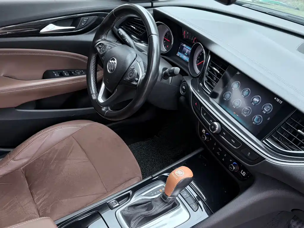 Buick Regal 2019 — фото 19