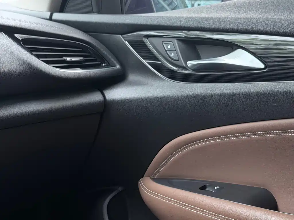Buick Regal 2019 — фото 15