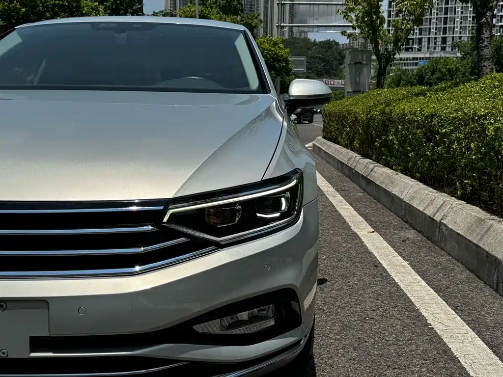 Volkswagen Magotan 2021