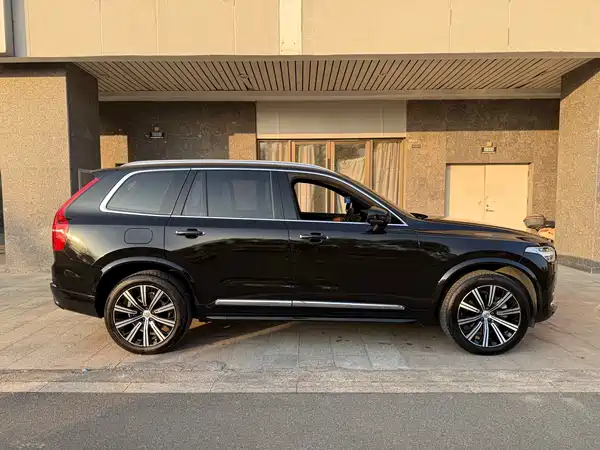 Volvo XC90 2021