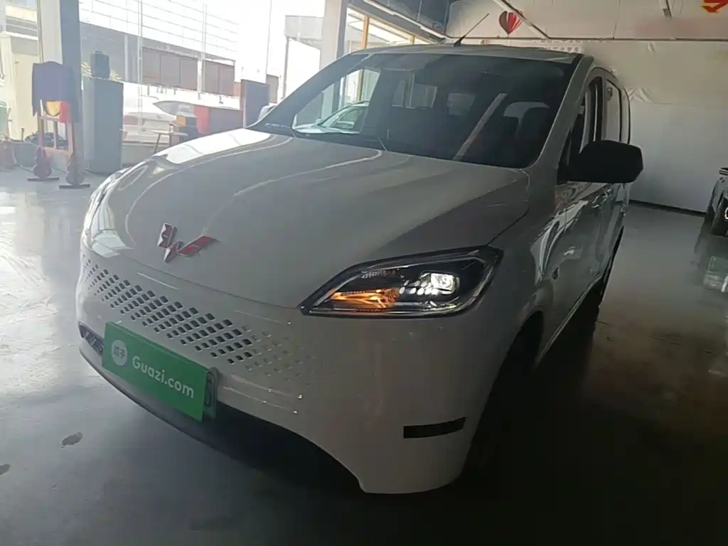 Wuling Hongguang New Energy 2025