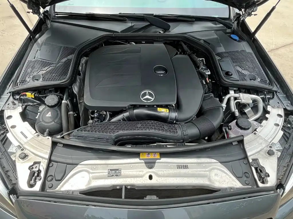 Mercedes-Benz C-Class 2019 — фото 18