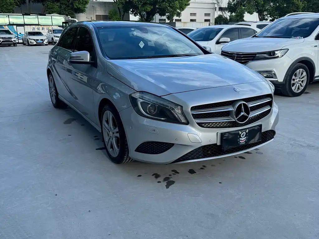 Mercedes-Benz A-Class 2015 — фото 3