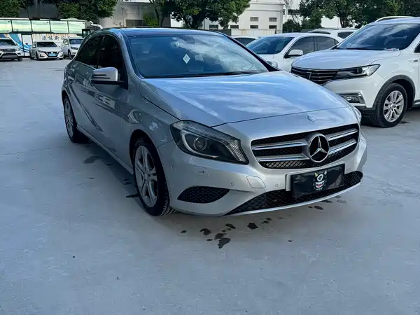 Mercedes-Benz A-Class 2015