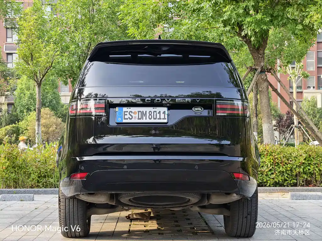 Land Rover Discovery 2023 — фото 15