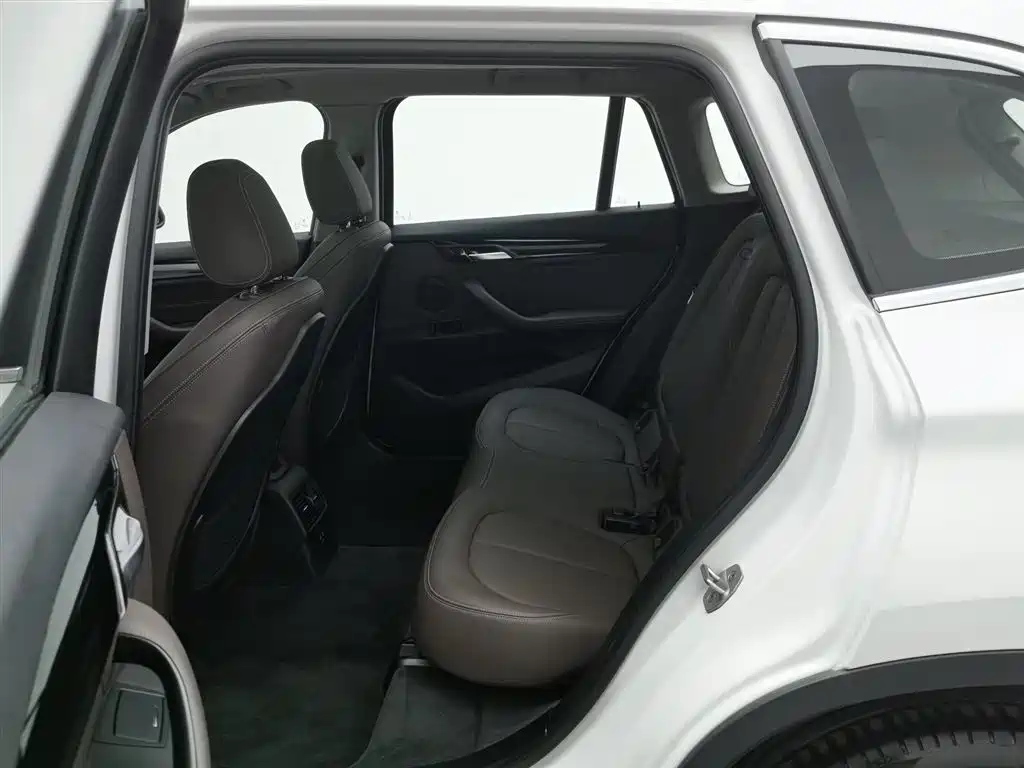 BMW X1 2020 — фото 15