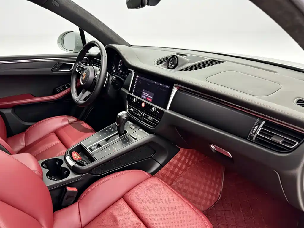 Porsche Macan 2023 — фото 15