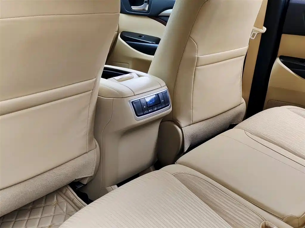 Toyota Highlander 2017 — фото 9