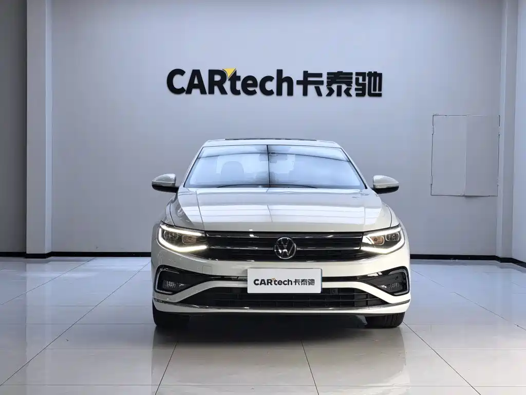 Volkswagen Bora 2023
