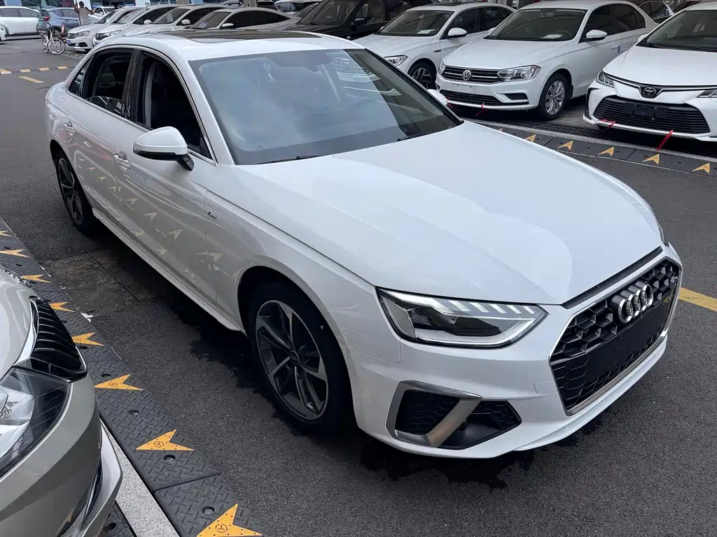 Audi A4L 2024