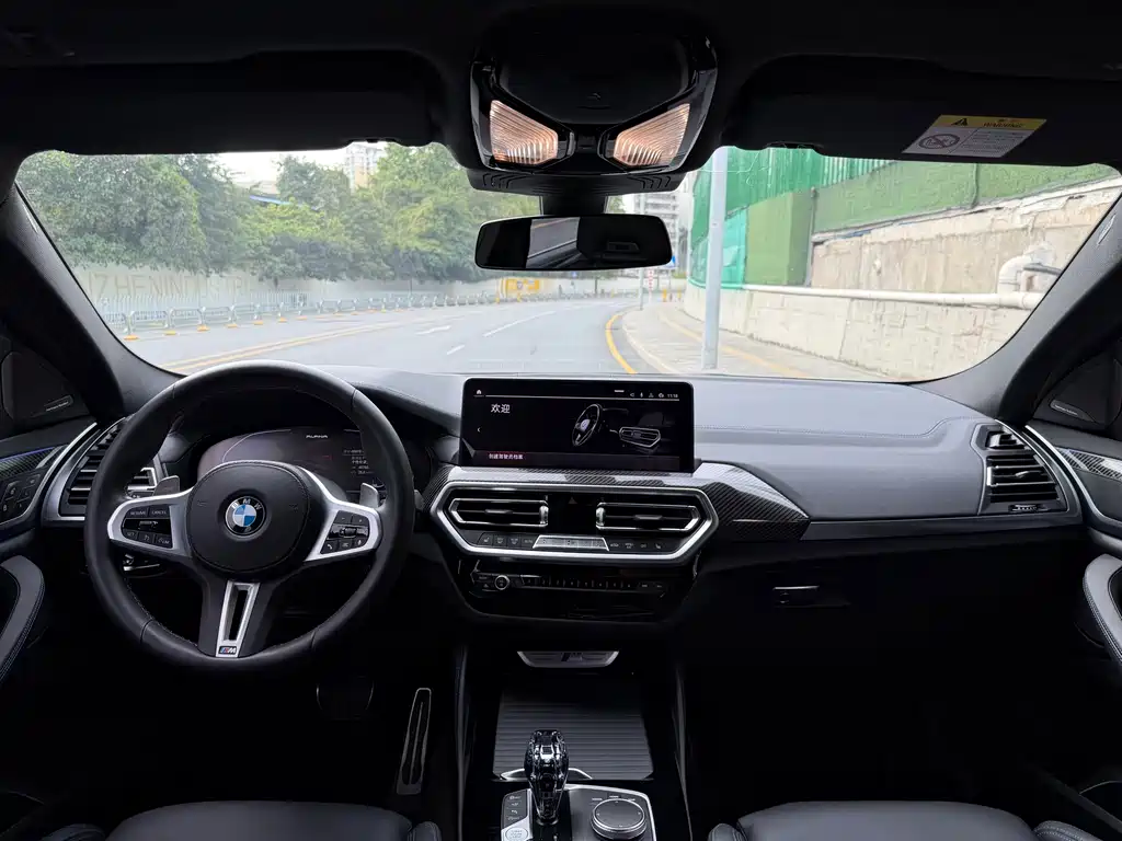 BMW X4 M40i 2023 — фото 11
