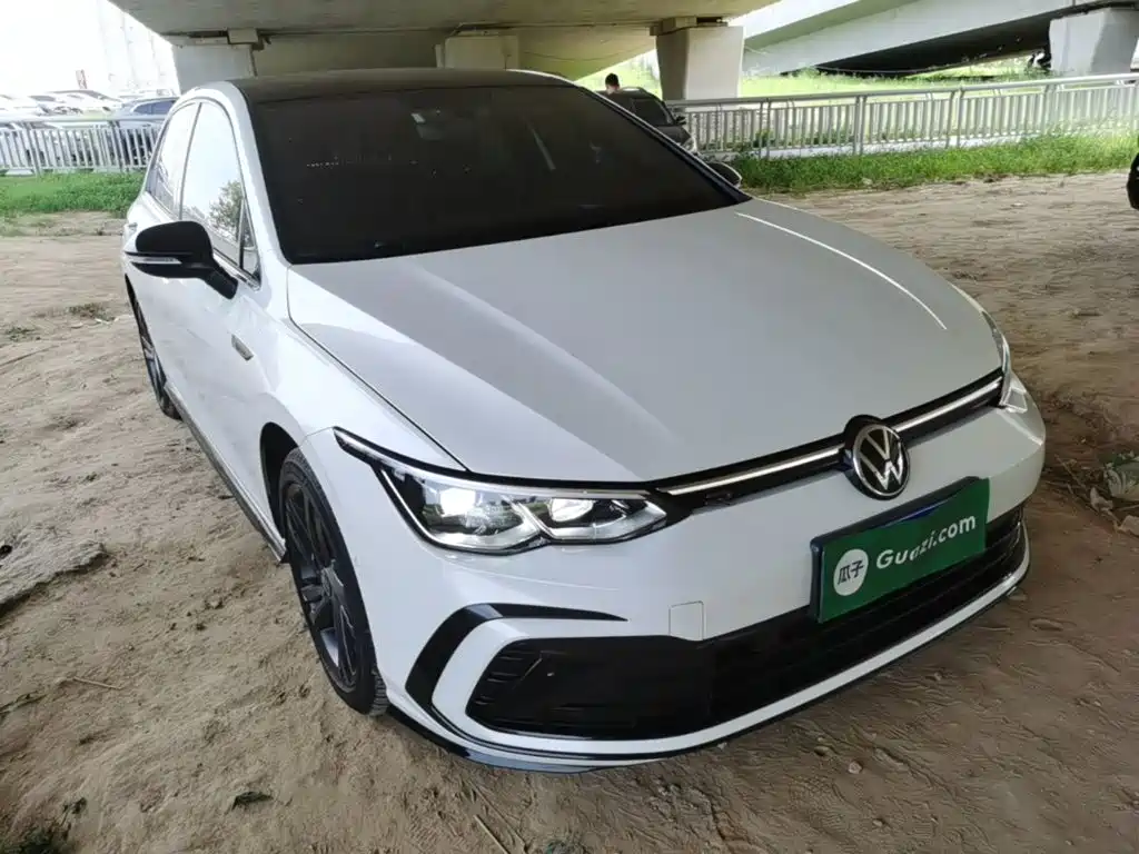 Volkswagen Golf 2023