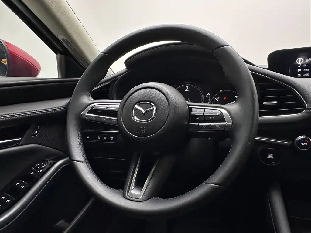 Mazda 3 Angkesela 2020 — фото 10