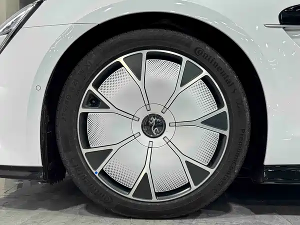 Yangwang U7 2025
