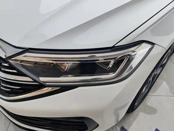 Volkswagen Sagitar 2024