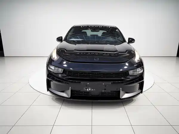 Lynk & Co 03 2021
