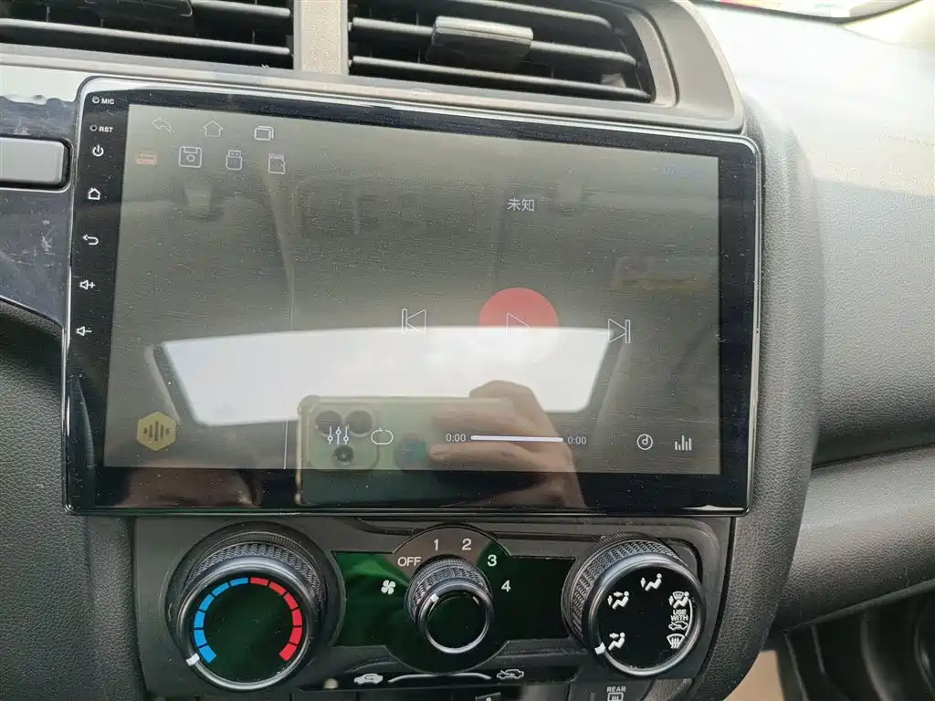 Honda Fit 2018 — фото 9