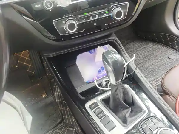 BMW 1 Series 2019