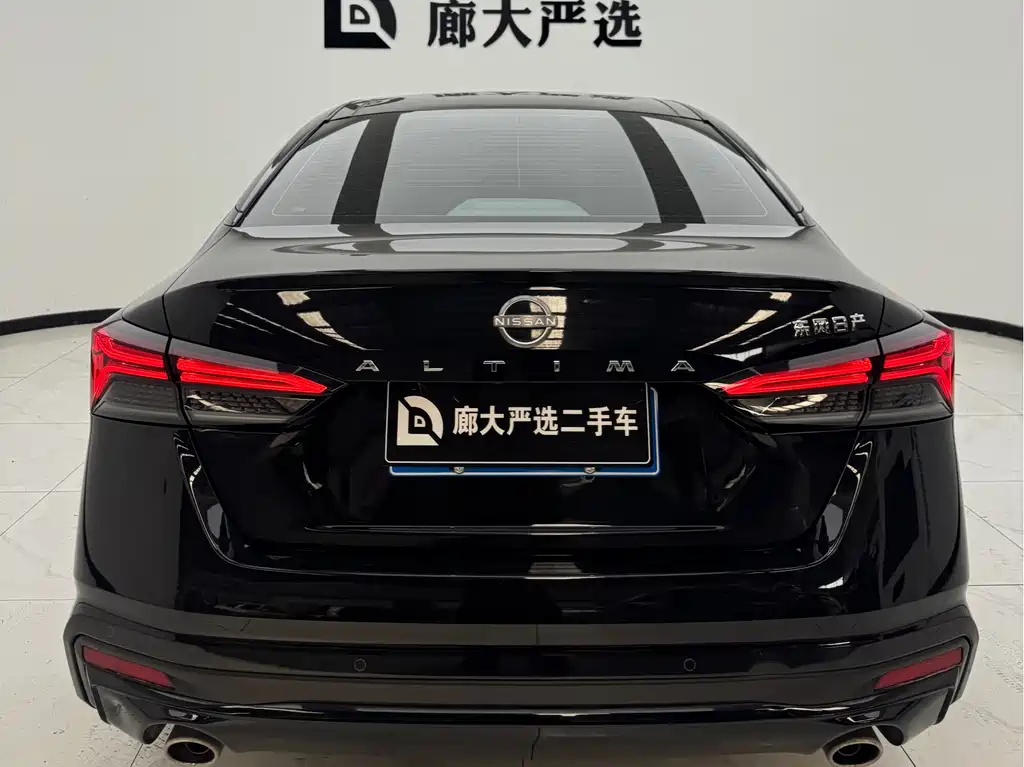 Nissan Teana 2024