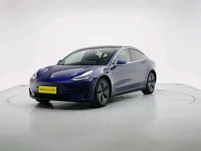 Tesla Model 3 2020